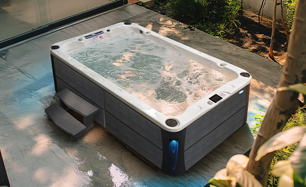 Deck Series Delano hot tubs for sale